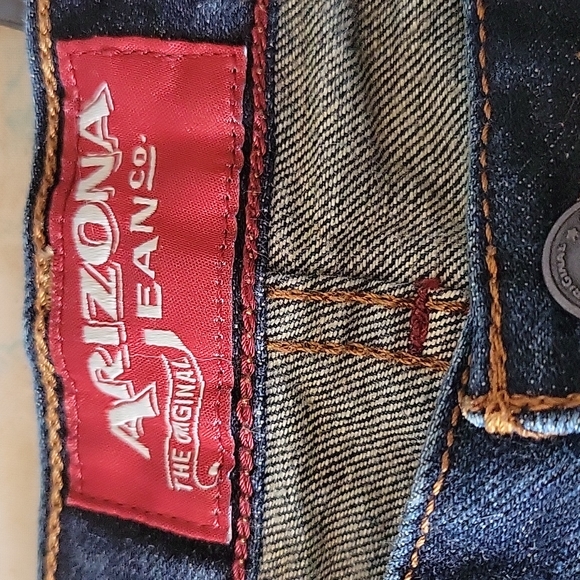 The Original Arizona Jean Co Men's Slim Straight Jean Size 33x30 - Picture 7 of 8